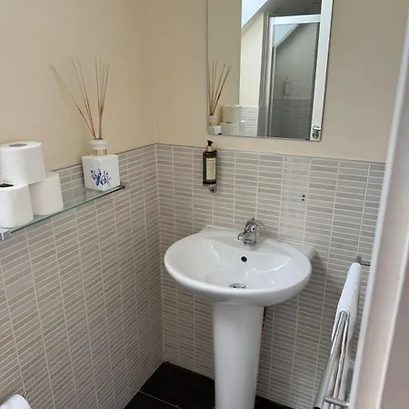 Large Four Bedroom Town Centre House Casa de Férias